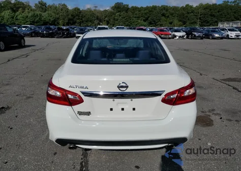 2016 Nissan Altima 2.5 z USA, uszkodzony, nr VIN 1N4AL3AP5GC136812